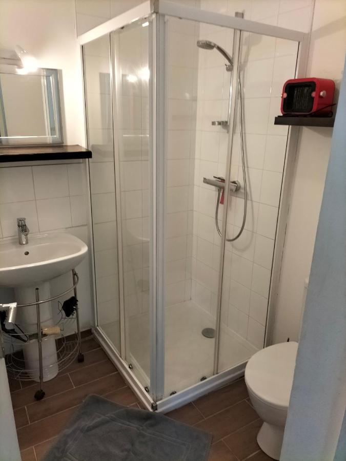 Au Velo Fleuri Apartment Bracieux Bagian luar foto